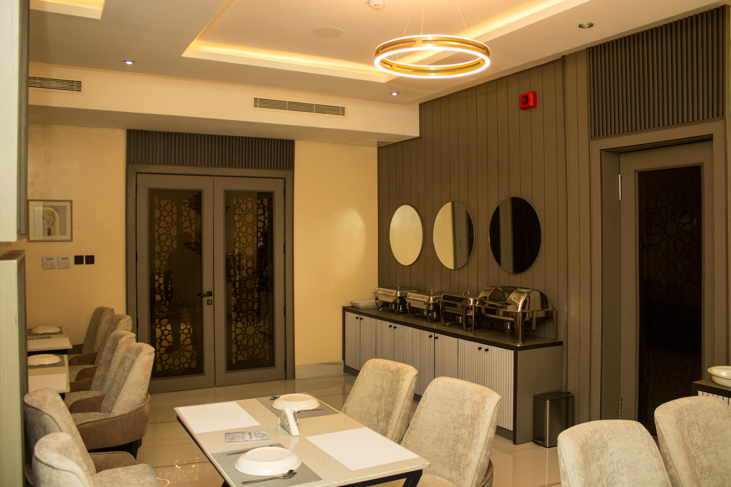 Grove & Grain resutaurant interior